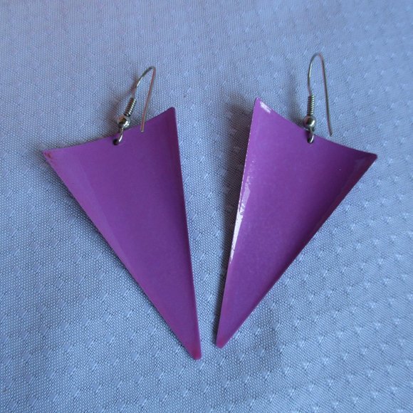 PURPLE/LILAC TRIANGLE PIERCED EARRINGS – NWOT - VINTAGE - Picture 2 of 7
